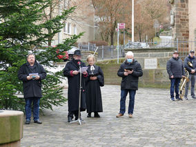 Ökumenische Feier des „Weihnachtsfriedens“ in Naumburg (Foto: Karl-Franz Thiede)